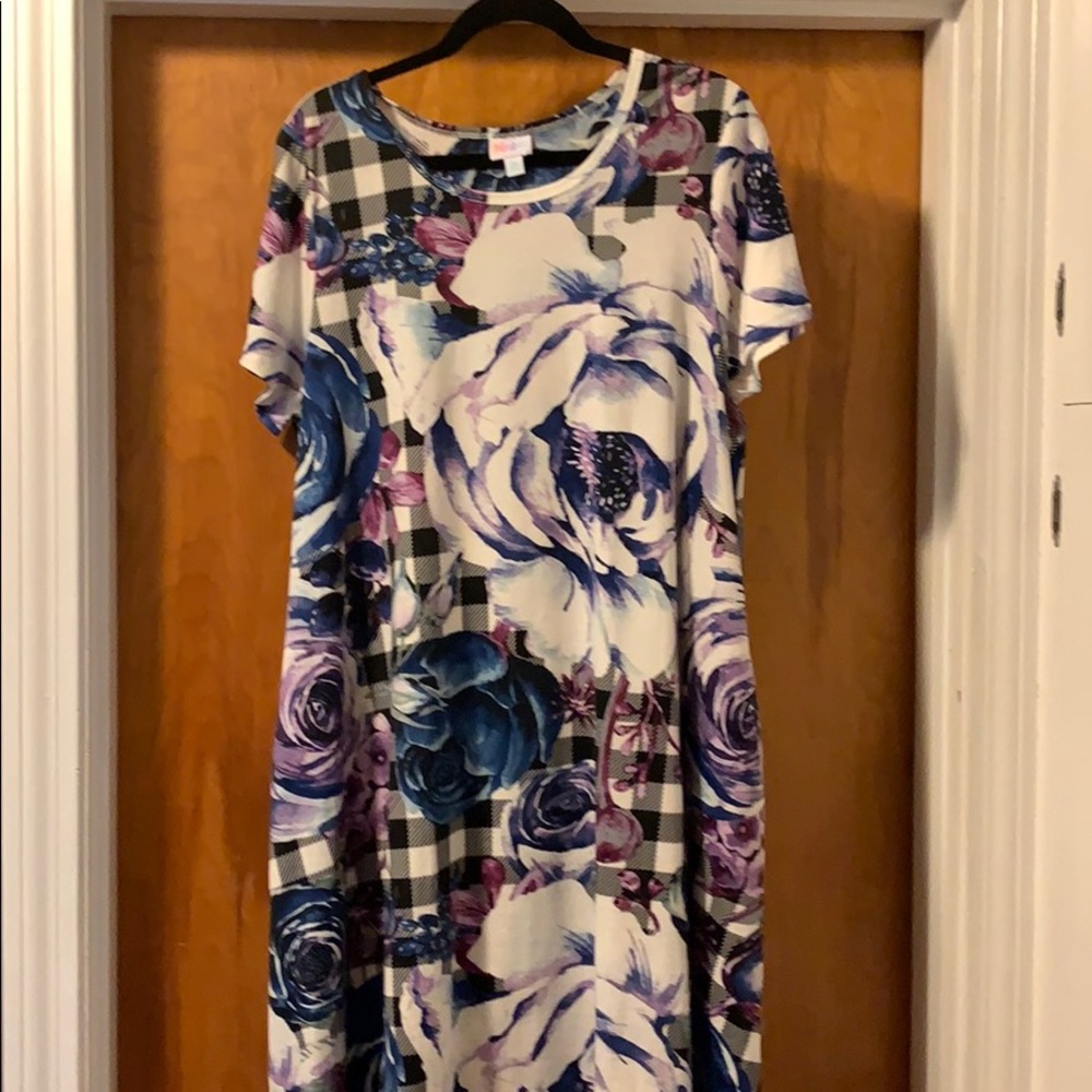NWT Lularoe Floral Jessie